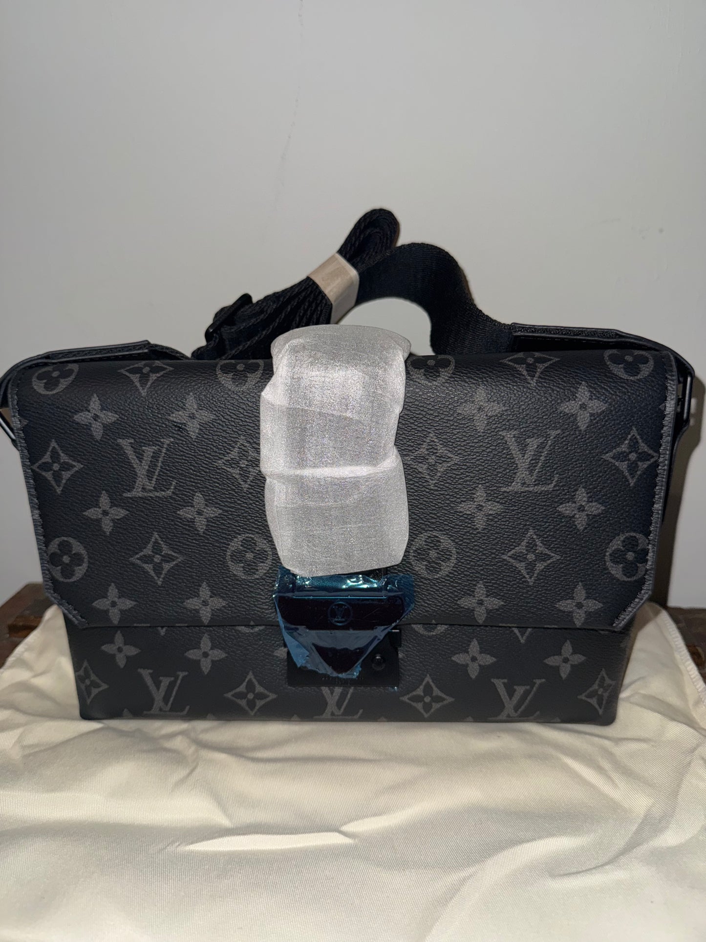 Messenger bag