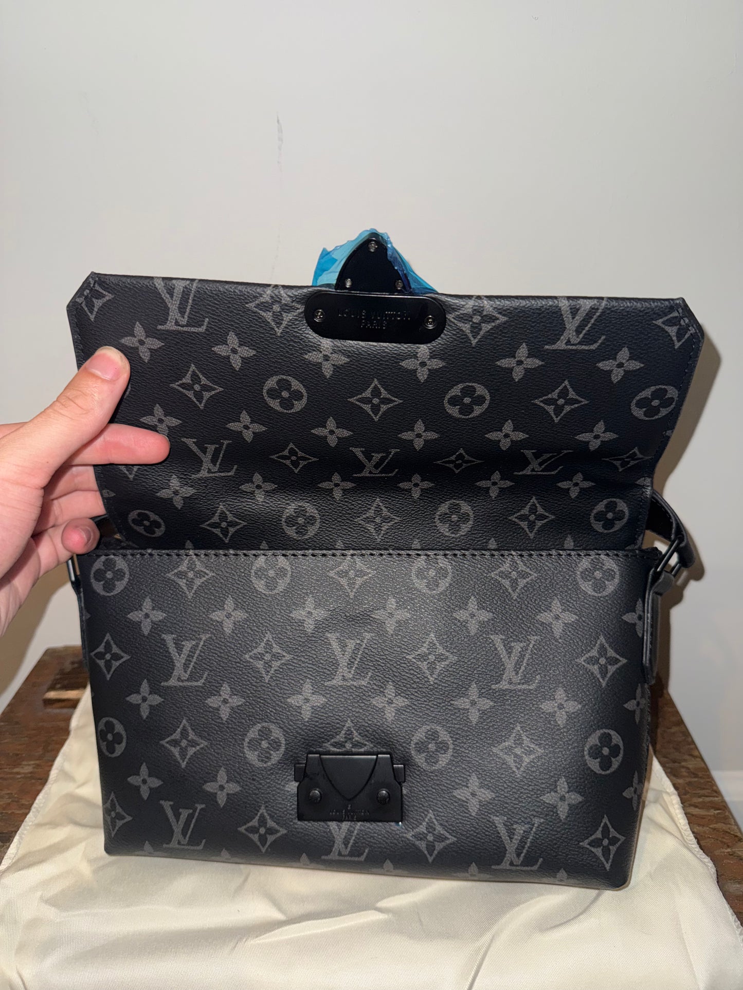Messenger bag